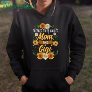 Blessed Mom and Gigi Cute Sunflower Mothers Day Gift T Shirt 2